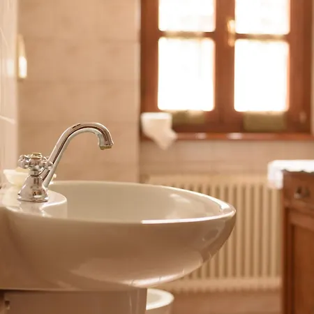 Le Rose Di Rosanna By Interhome Baveno
