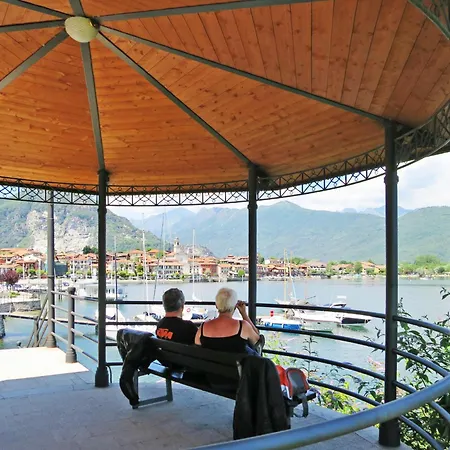 Apartment Le Rose Di Rosanna By Interhome Baveno